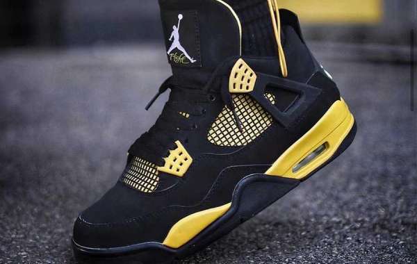 2022 New Air Jordan 4 “Thunder” DH6927-017 How about these shoes?